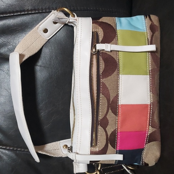 COACH COLOR BLOCK HANDBAG-Limited Edition shoulder bag. - Picture 5 of 6